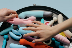 Top 5 erotische hulpmiddelen voor koppels die niet mogen ontbreken in je slaapkamer